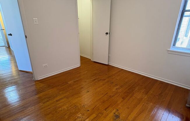 3 beds, 2 baths, 1,164 sqft, $1,475, Unit CA 127-3