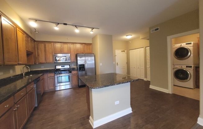 2 beds, 2 baths, 1,328 sqft, $2,500, Unit 524