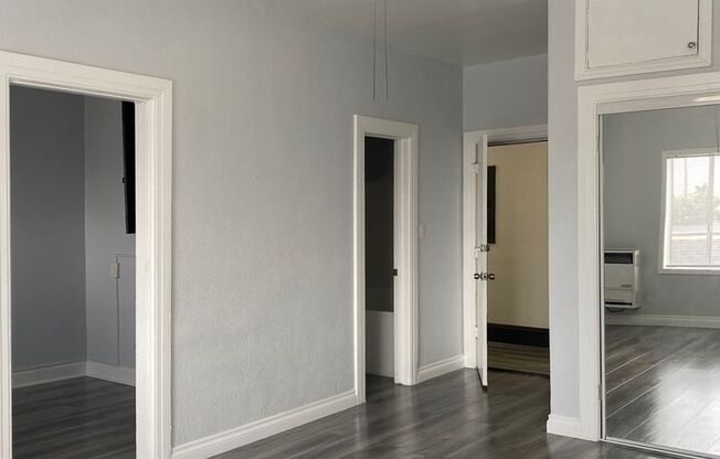 2415 E 53RD LLC
