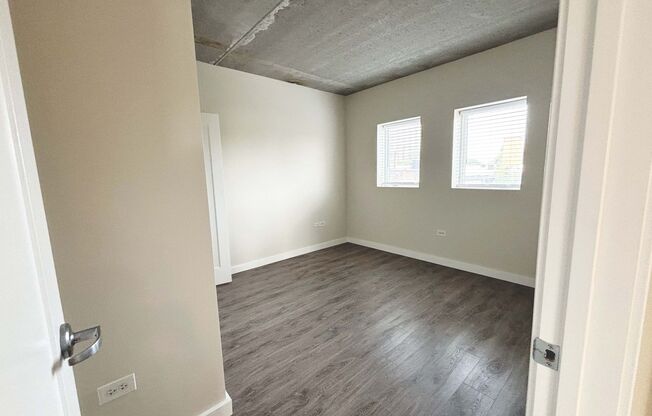 2 beds, 1 bath, 826 sqft, $2,500, Unit 410