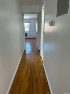 2 beds, 1 bath, $2,400