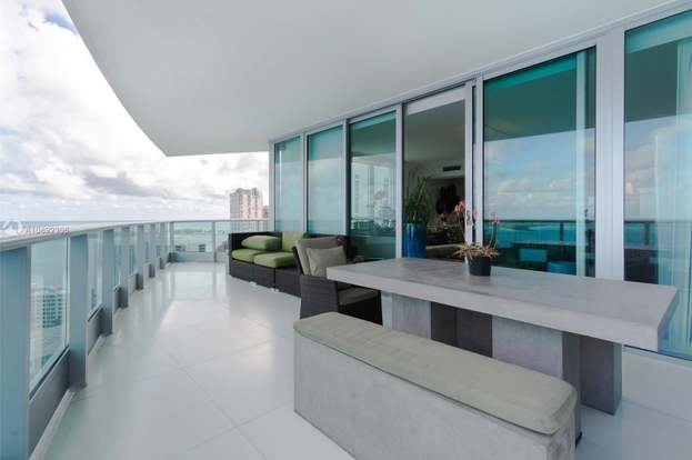 1331 Brickell Bay Dr