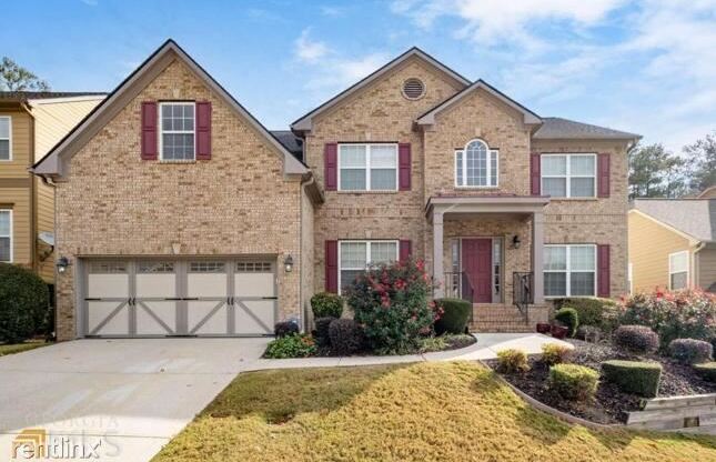 656 R King Sword Court SE