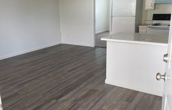 1 bed, 1 bath, 650 sqft, $1,170, Unit 3463-4