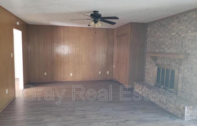 3 beds, 2 baths, $1,700