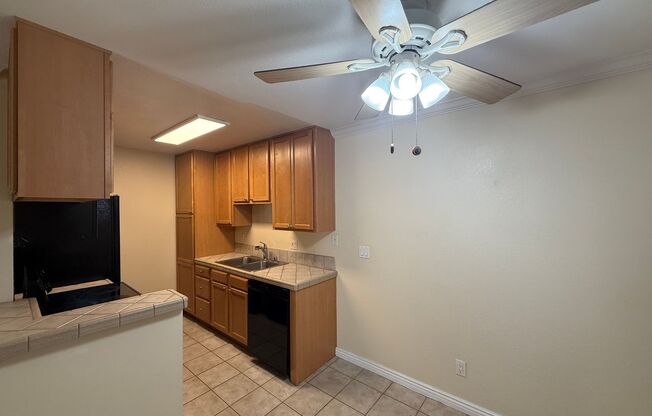 Beautiful 2B/2BA Condo in La Mesa Available for Rent!
