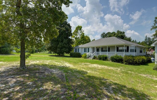 Charming 3-Bedroom Home with Pool and Modern Upgrades!