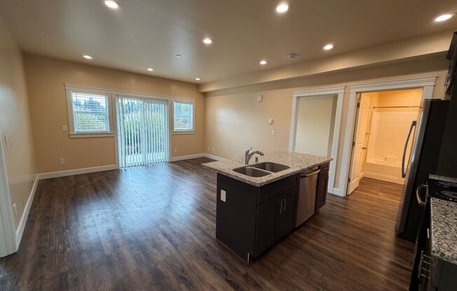 2 beds, 2 baths, 920 sqft, $2,045, Unit 104