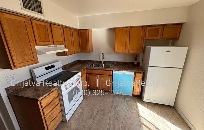 2 beds, 1 bath, 840 sqft, $1,150, Unit 3222