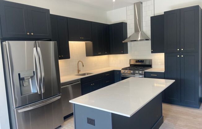 2 beds, 2 baths, 1,077 sqft, $2,500, Unit 501