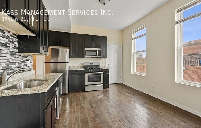 1941 West 21st Place