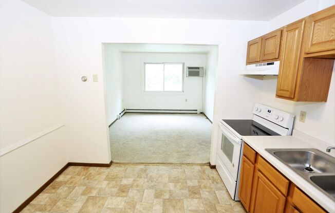 1 bed, 1 bath, $675, Unit 615-42