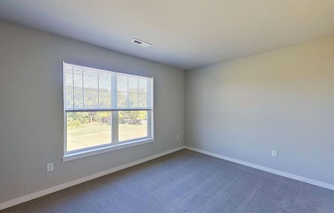 3 beds, 2 baths, $2,085, Unit 58