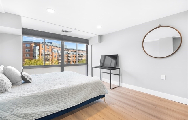 2 beds, 1.5 baths, 1,028 sqft, $4,800, Unit 206