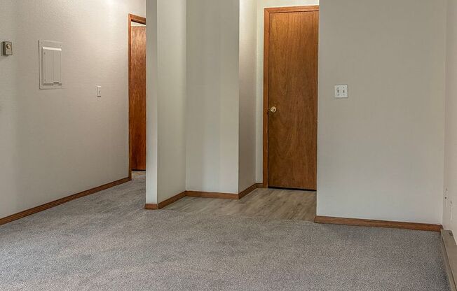 ONE MONTH FREE- Gresham 1 Bedroom Condo Available for Move In ! Call today