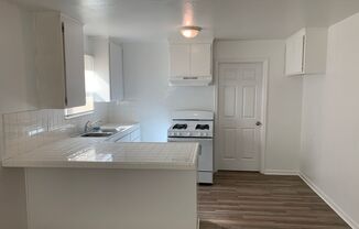Two Weeks Free Rent – A Great Start to Your New Home!Newly Remodeled Duplex in Modesto