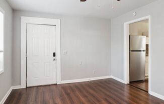 1 bed, 1 bath, $1,200, Unit C