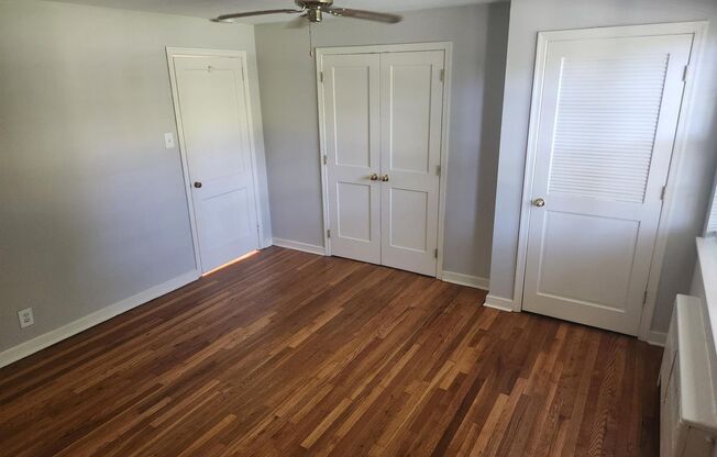 2 beds, 1 bath, 897 sqft, $2,335, Unit A-03
