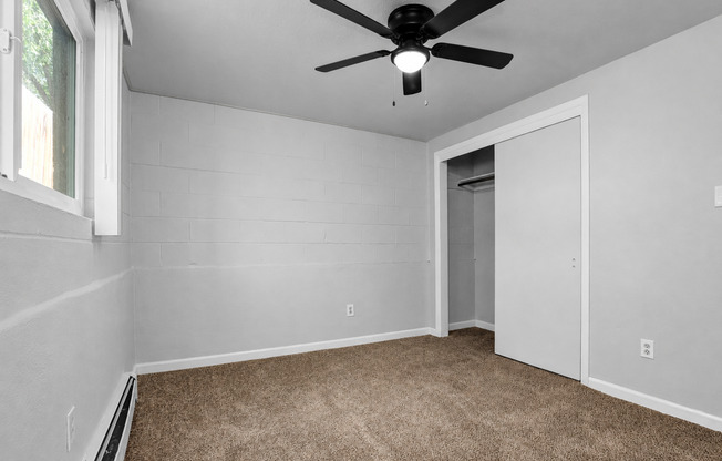 2 beds, 1 bath, 787 sqft, $1,345, Unit Unit 05