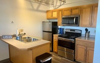 1 bed, 1 bath, $1,295, Unit 12