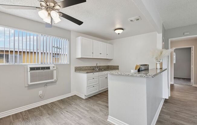 2 beds, 1 bath, 806 sqft, $2,495, Unit D11
