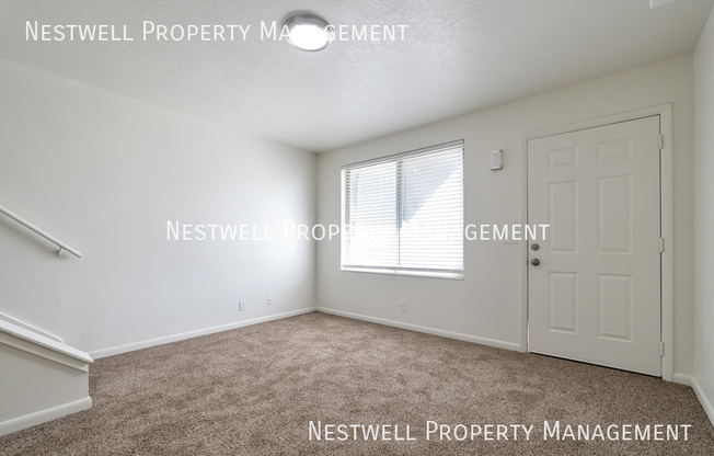 1481 N MANDALAY RD