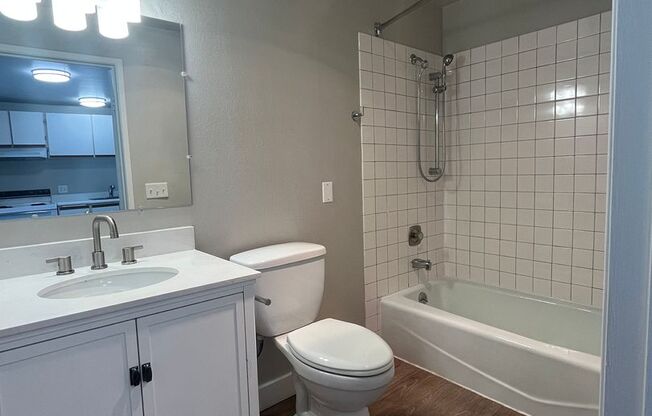 Studio, 1 bath, 480 sqft, $1,450, Unit 228