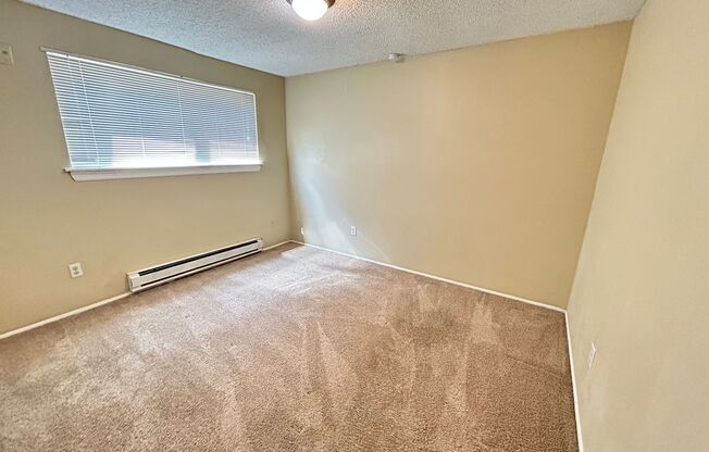1 bed, 1 bath, 700 sqft, $1,525, Unit 112