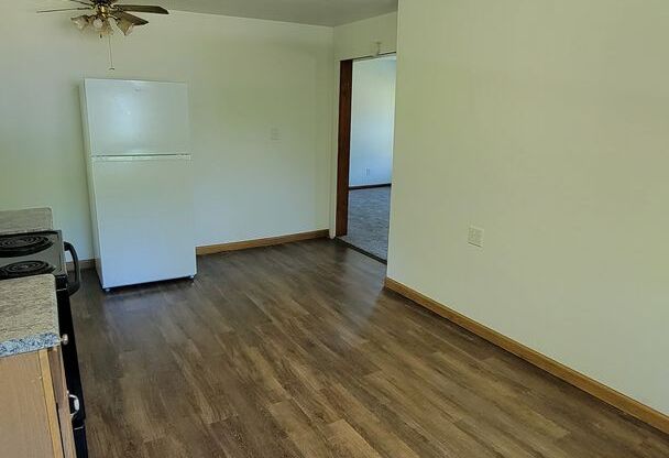 2 beds, 1 bath, $1,500