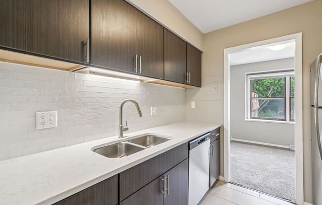 2 beds, 1 bath, 1,100 sqft, $1,995, Unit 3111-4