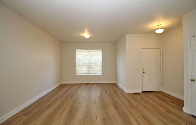 Custom-Built 5 Bedroom/3 Bath Home In A Great Sunnyside Neighborhood
