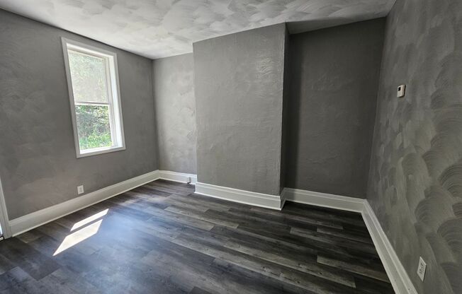 Newly updated 2 bedroom 1 bath apartment for rent