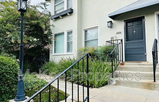 2142 5 1 AVE