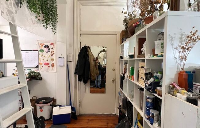 2211-13-15 Spruce Street