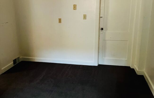 1 bed, 1 bath, $650