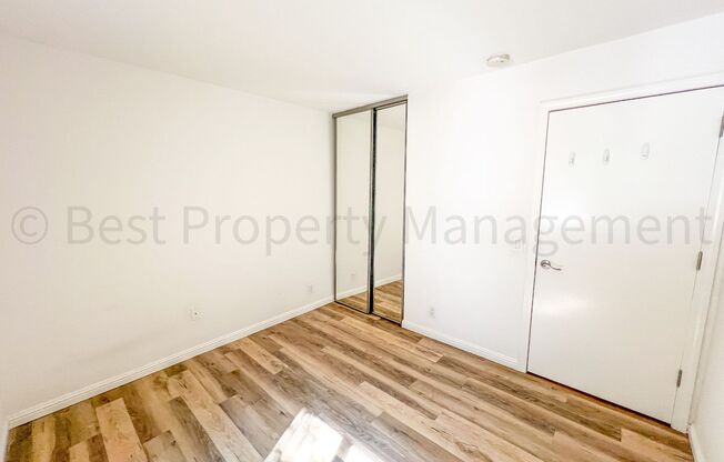 2 beds, 1 bath, $2,695