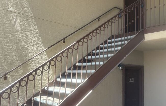 1/1/1 Condo in Terrific Community, Includes Garage