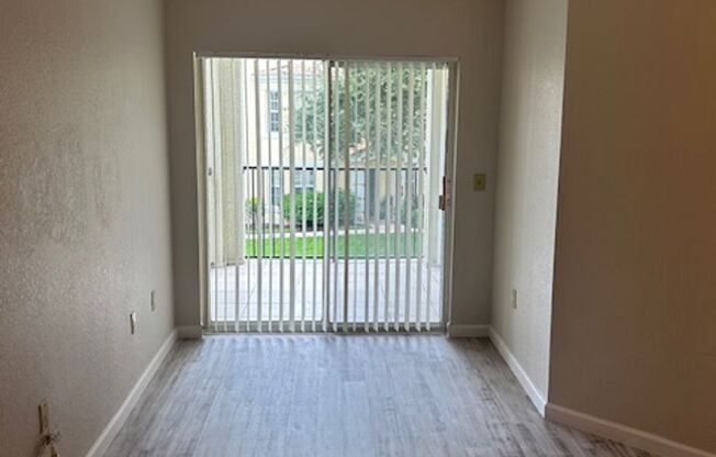 3 beds, 2 baths, $2,200, Unit # 15 201