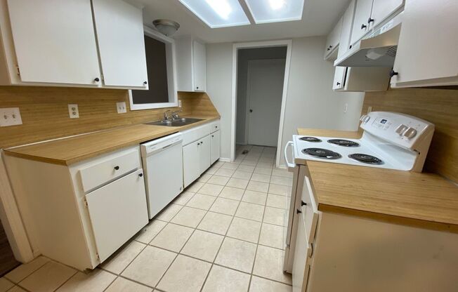 2 beds, 2 baths, $1,145