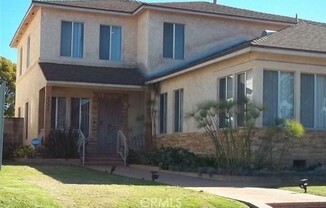 1724 S CRES HTS BLVD