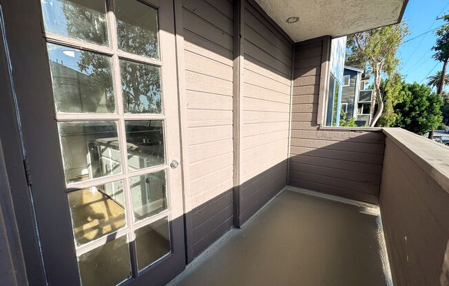 924 Gaviota Avenue - ADW