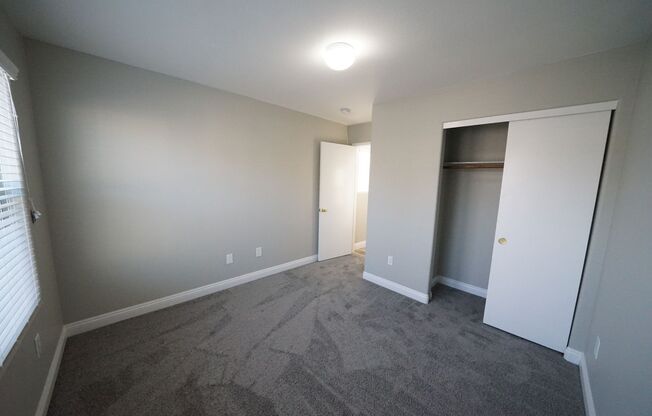 2 beds, 2 baths, $1,595, Unit Parcel #: 176-20-713-325