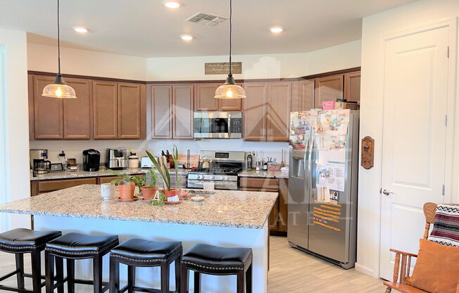 3 beds, 2 baths, 1,742 sqft, $2,295