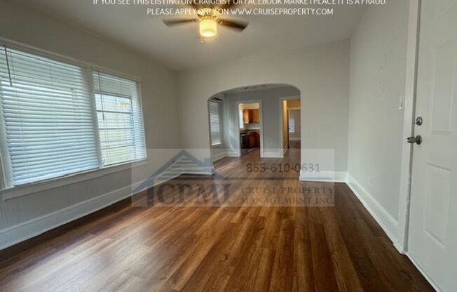 1852 - 1856 Washington St
