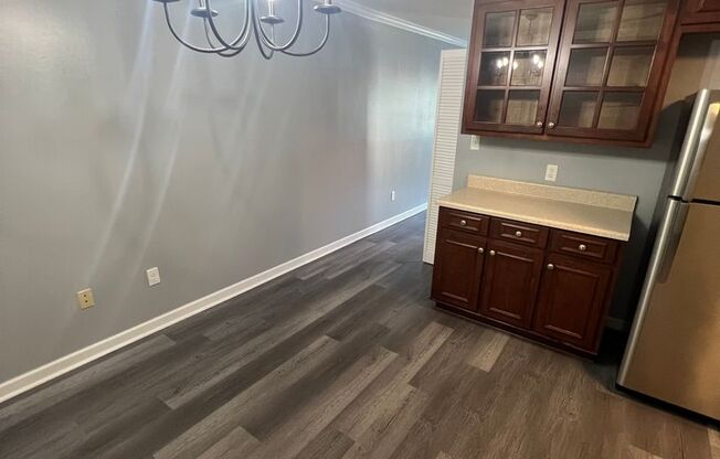 2 beds, 2 baths, 1,100 sqft, $1,075, Unit E-1