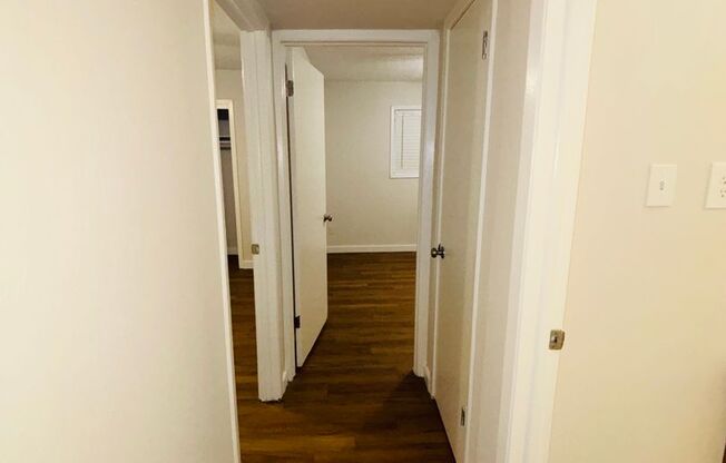 2 beds, 1 bath, 820 sqft, $1,399, Unit BOU-108