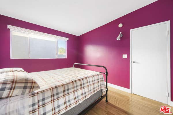 2245 SILVER RDG AVE