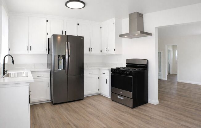 3 beds, 1.5 baths, 1,200 sqft, $2,695, Unit 859-04