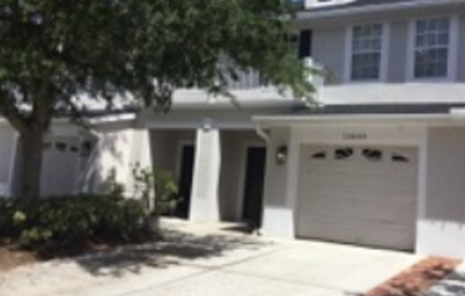 BEAUTIFUL 3 BEDFROOM, ,2.5 BATHROOMS TOWNHOME IN AVALON LAKES