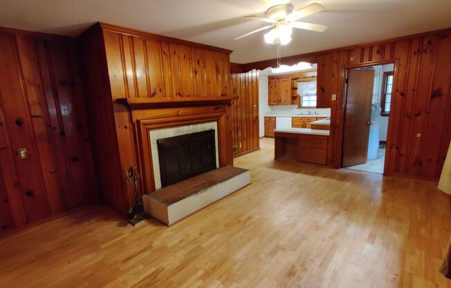 3 beds, 2 baths, $2,450